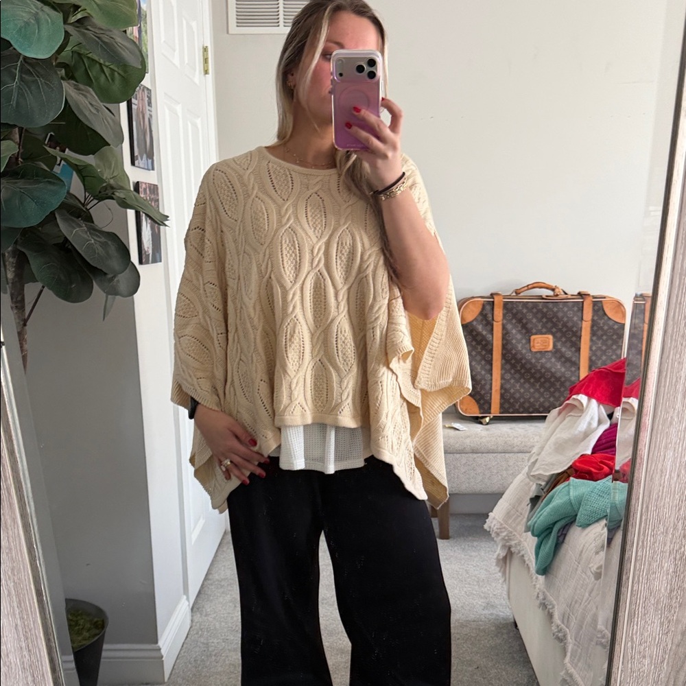 Double Zero Cream Knit Poncho
